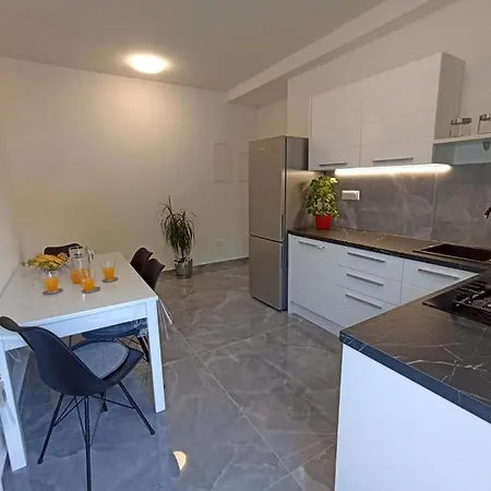 Simi Apartment *
