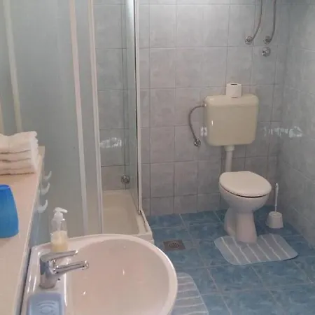Apartment Simi Supetar